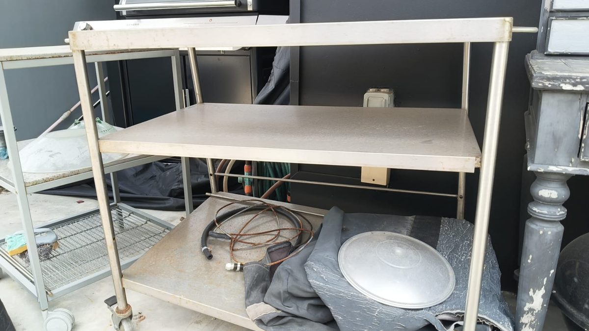 Metal utility trolley and equipment for disposal